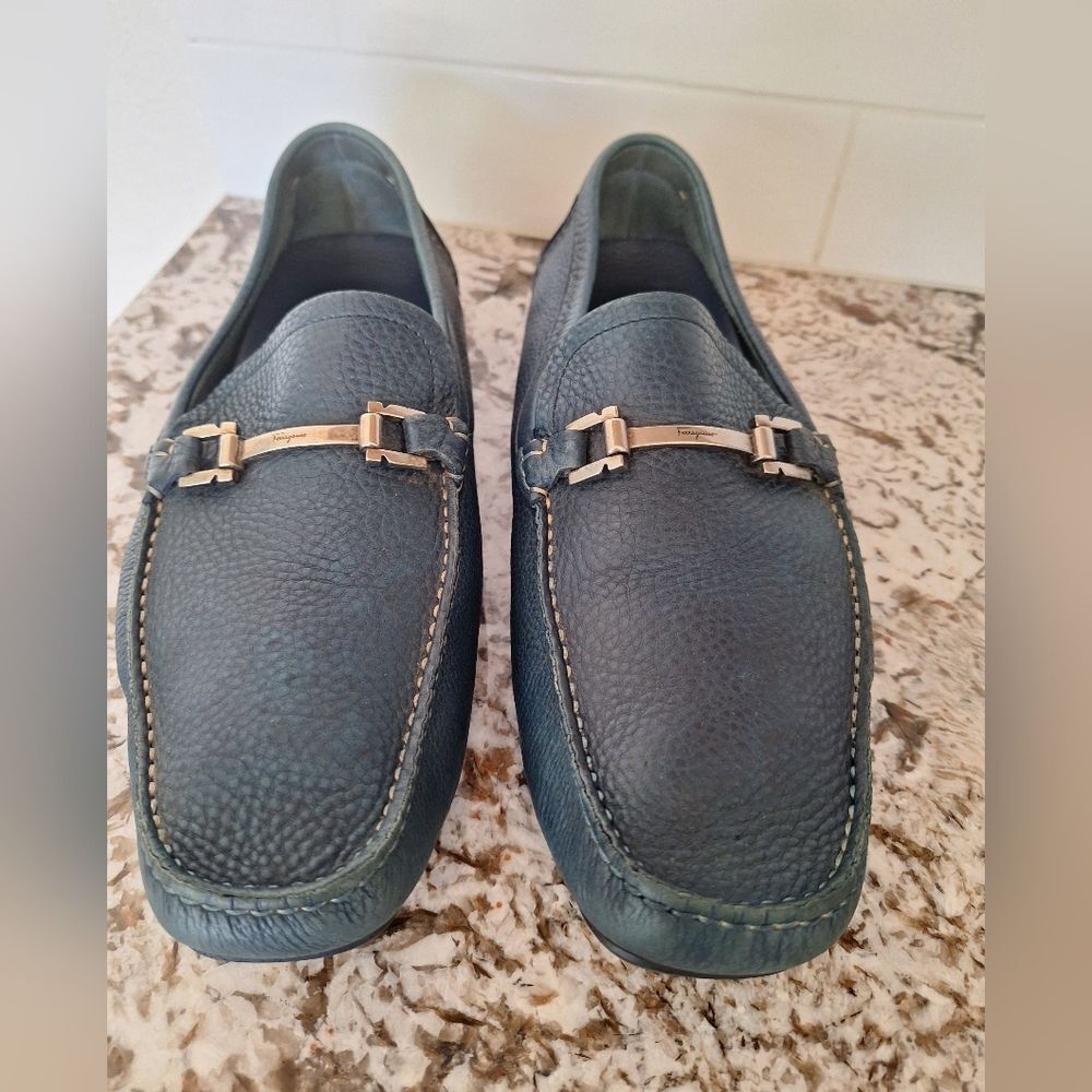 Salvatore Ferragamo lesther loafers driver size 9